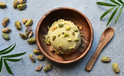 Gelato scoop in a bowl — dessert serving inspiration